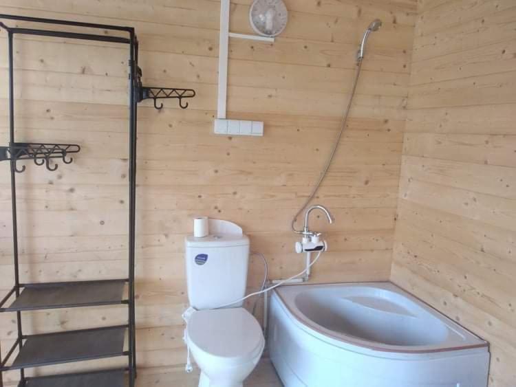 Namelis Karkleje Villa Buitenkant foto